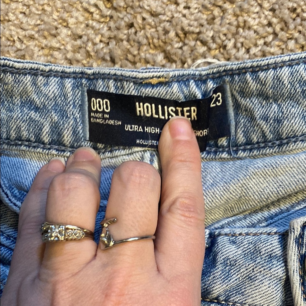Hollister Ultra high rise Mom Short 000 - Picture 3 of 8